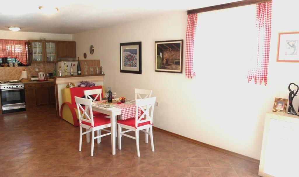 Apartmani Volga 佩特坎内 外观 照片